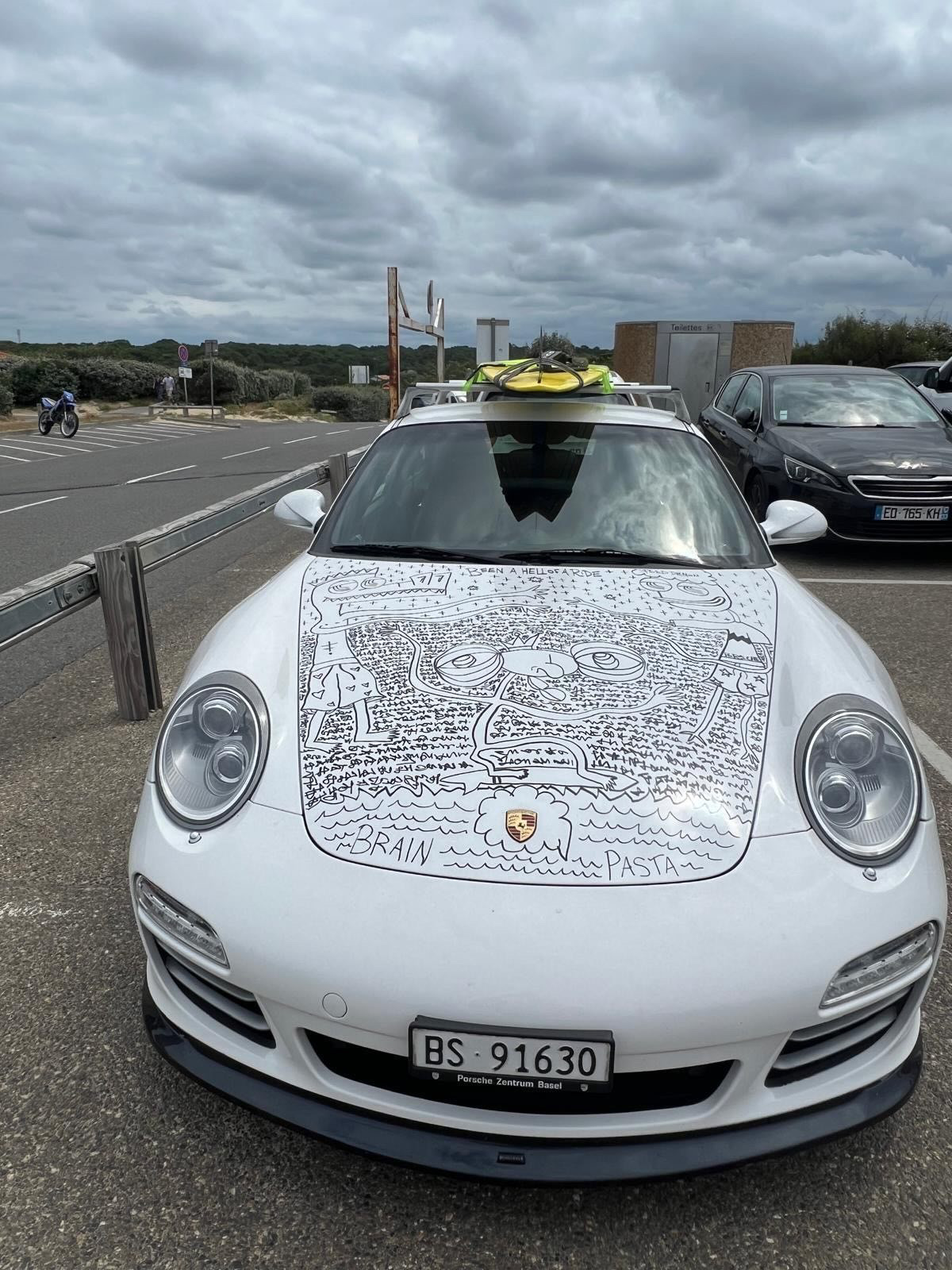Porsche Cayenne Hood 2024
